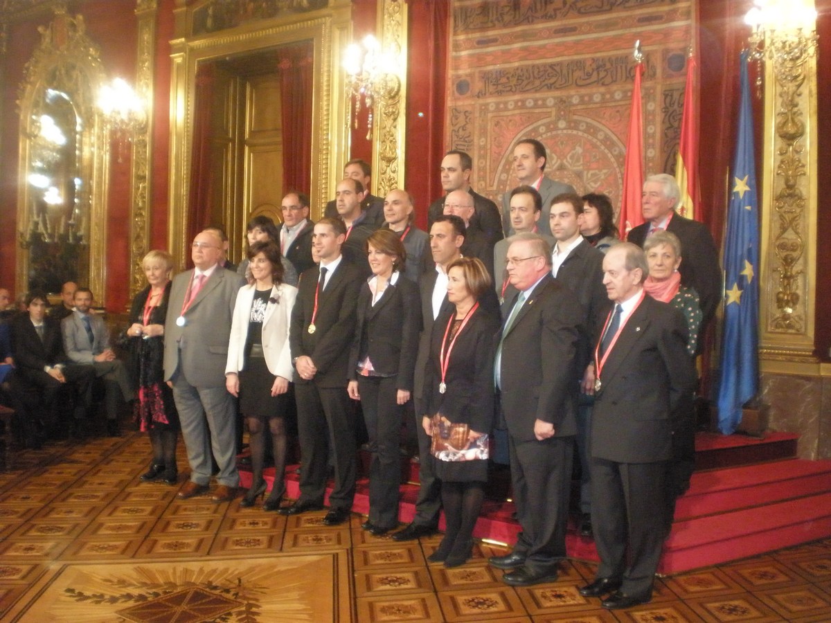 Medalla de Plata al Merito Deportivo del Gobierno de Navarra.